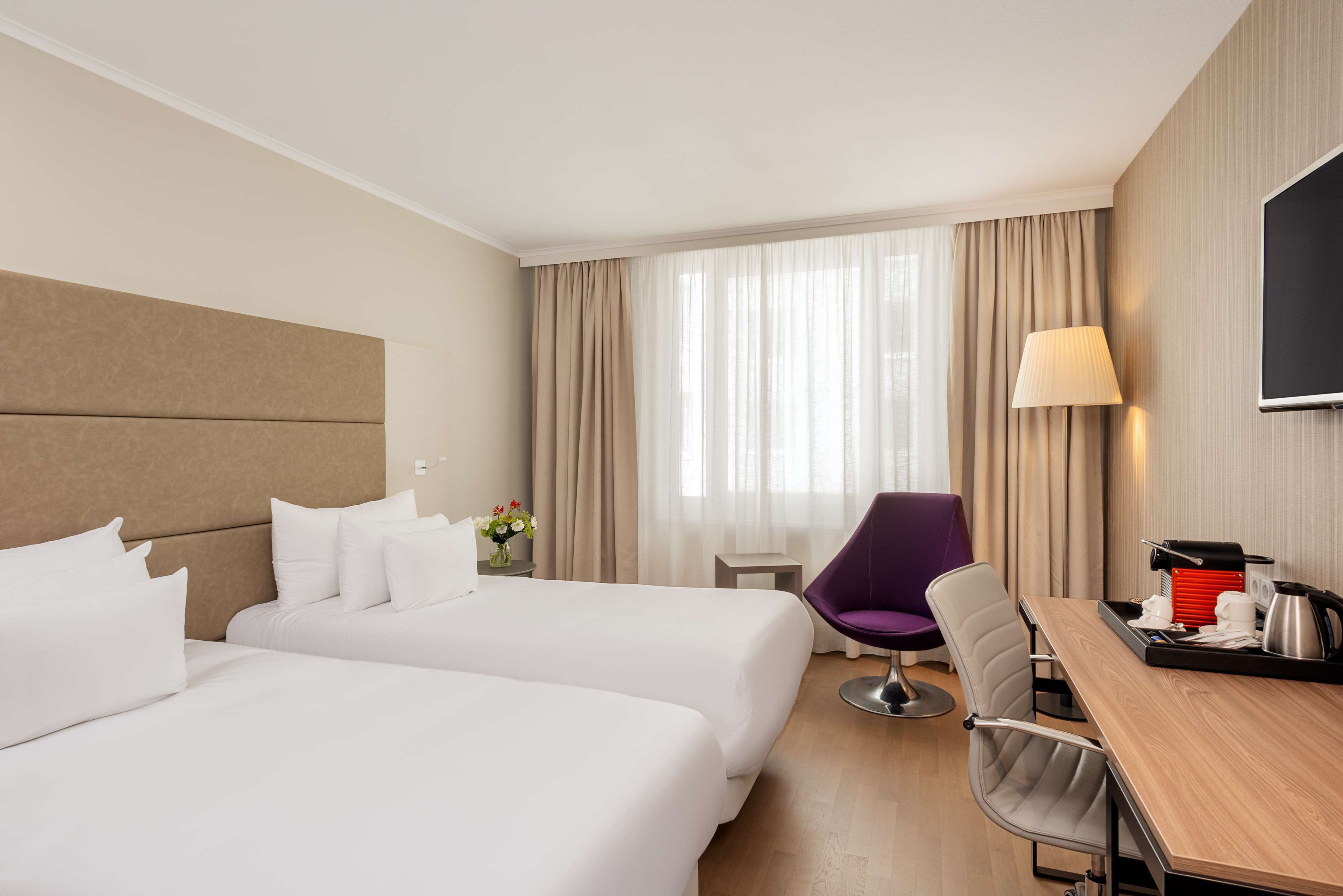 superior room | hypo-allergenic bedding, pillow-top beds, minibar, in-room safe