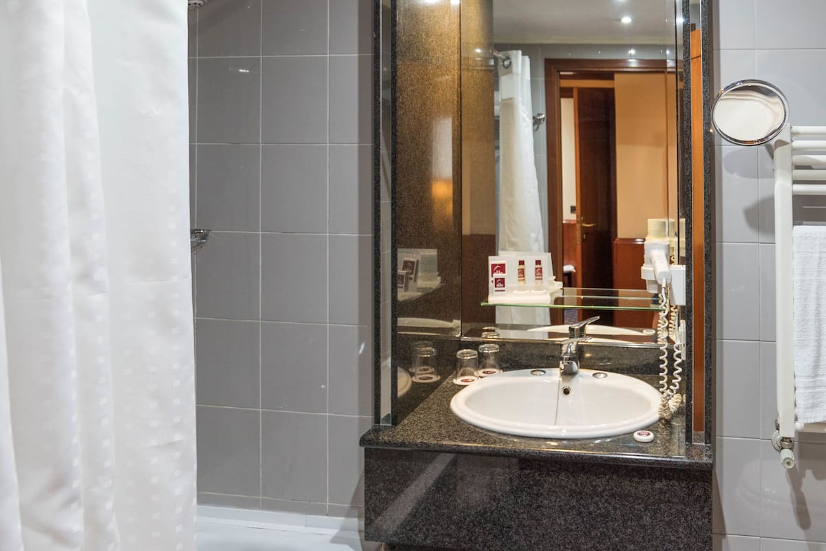 free toiletries, hair dryer, bidet, towels