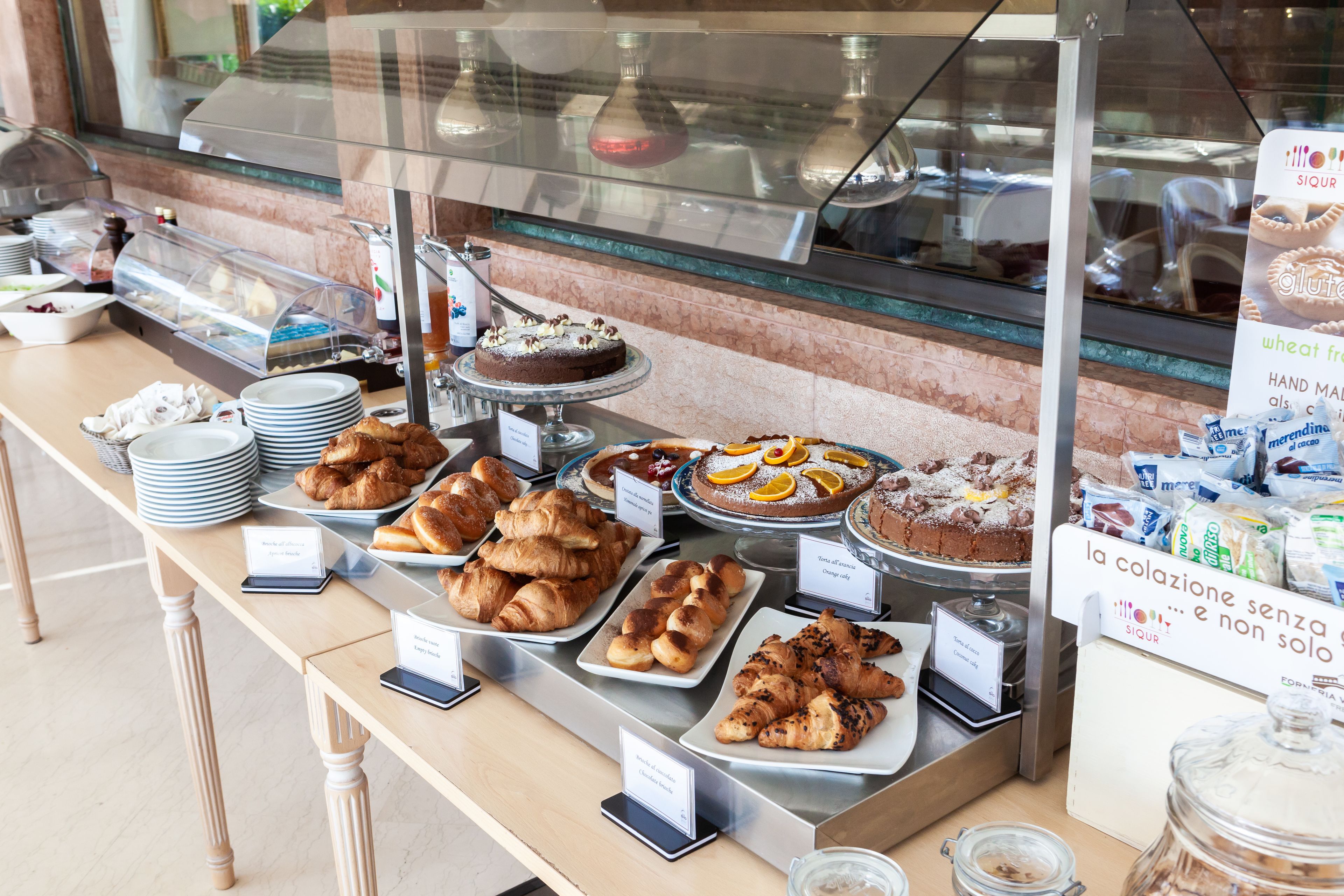 daily continental breakfast for a fee