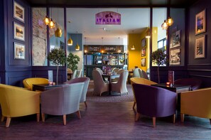 Bar (en la propiedad)