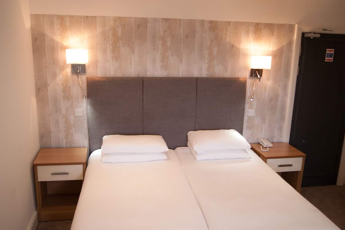 Premium bedding, desk, iron/ironing board, bed sheets