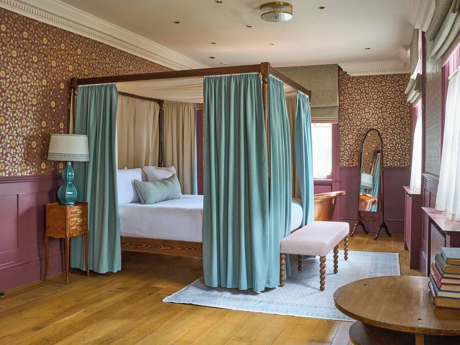 Thomas Wolsey Suite | Premium bedding, in-room safe, individually decorated