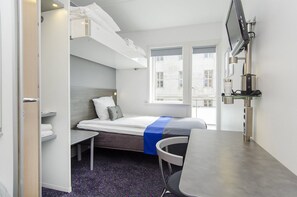 Standard+ 140 cm Queen Bed