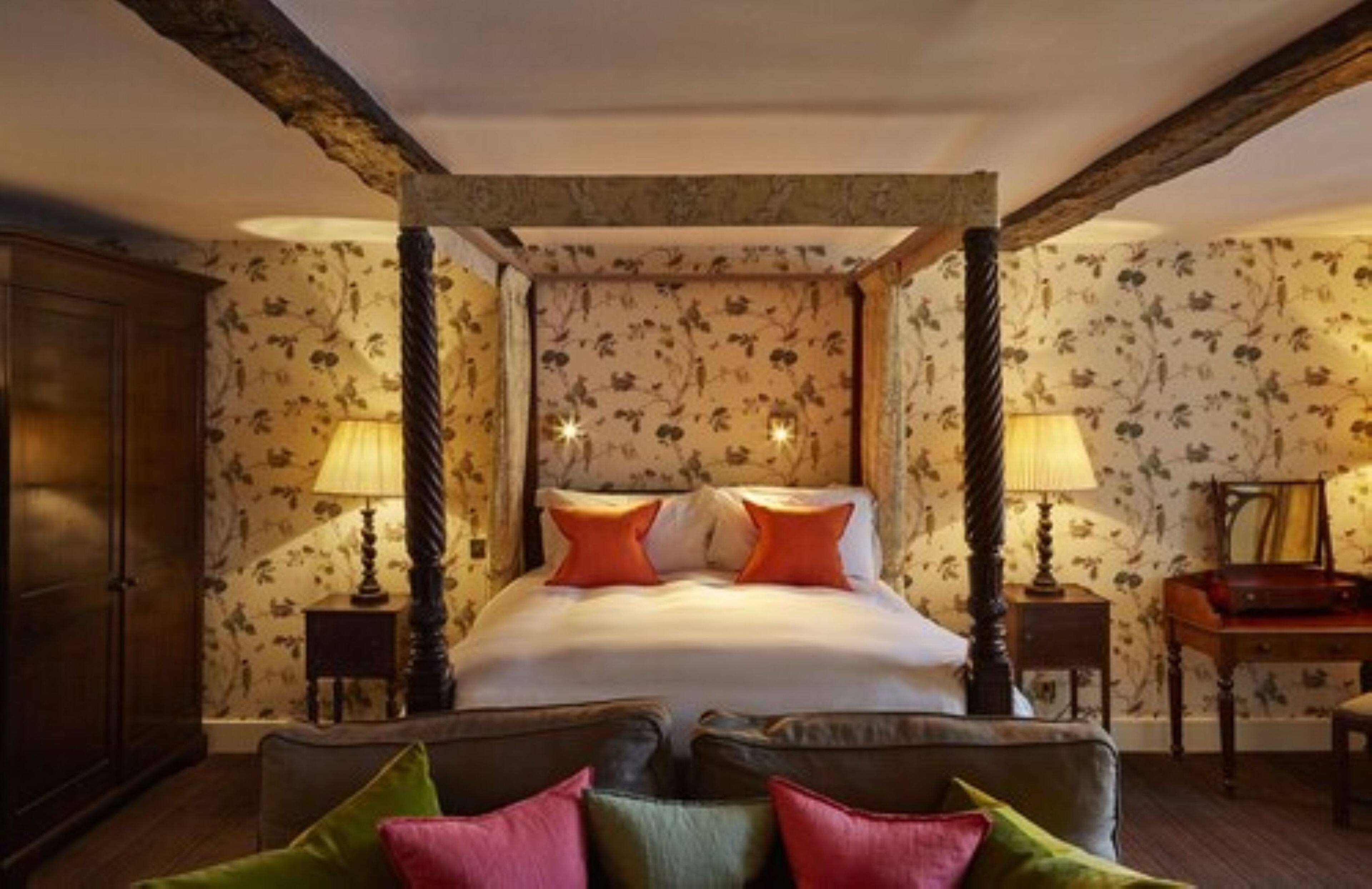 double room (feature) | egyptian cotton sheets, premium bedding, desk, free cots/infant beds