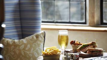 2 Restaurants, Frühstück