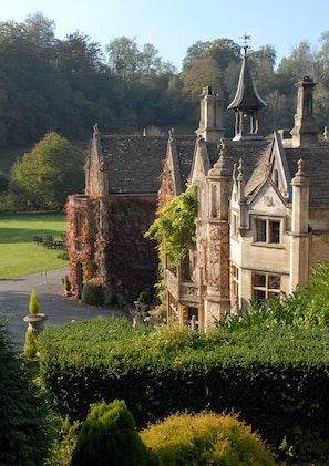 Exterior - Manor House Hotel and Golf Club (Chippenham)