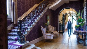Staircase - Pennyhill Park Hotel And Spa (Bagshot)