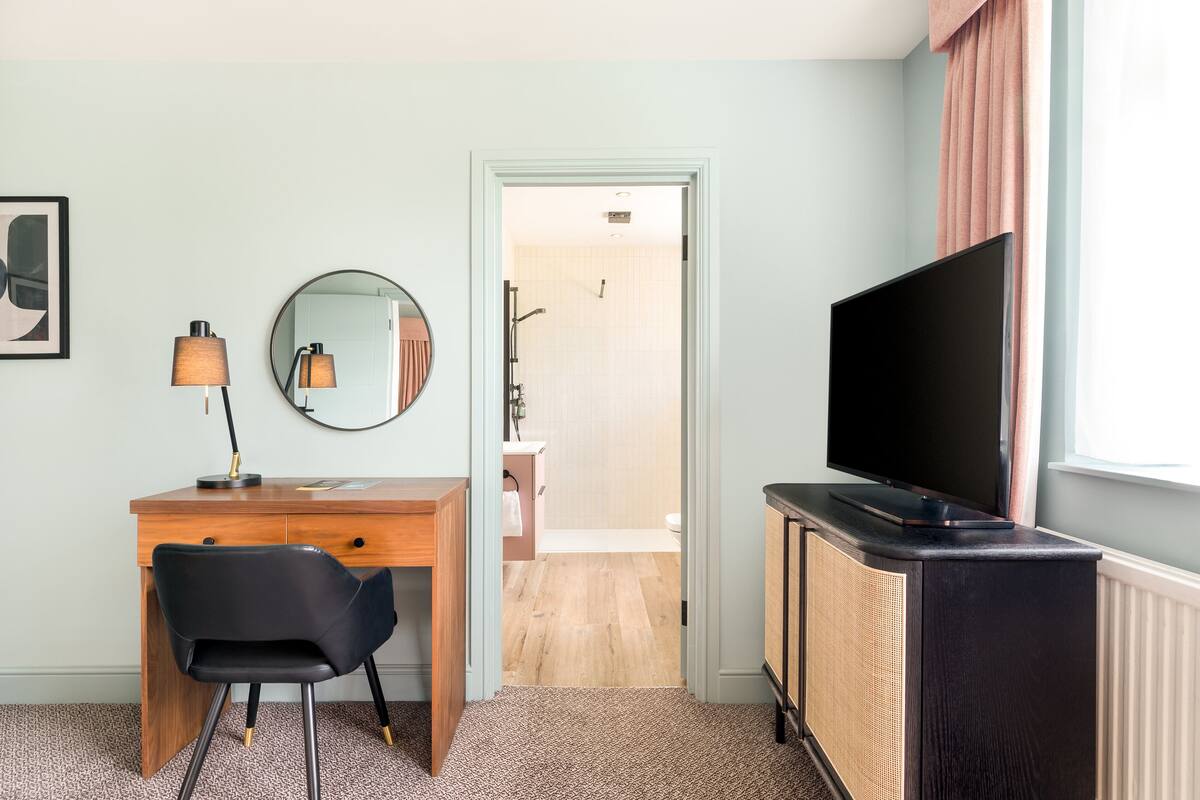 1 bedroom, hypo-allergenic bedding, in-room safe, individually decorated