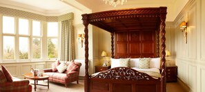 Junior Suite | Individually decorated, individually furnished, desk, laptop workspace