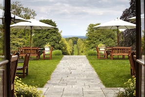 Property grounds - Lainston House Hotel (Winchester)