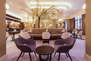 Serves lunch and dinner - Redworth Hall Hotel (Newton Aycliffe)