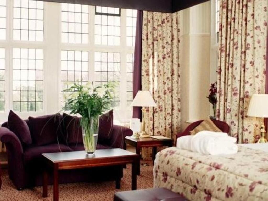 In-room safe, desk, iron/ironing board, free WiFi