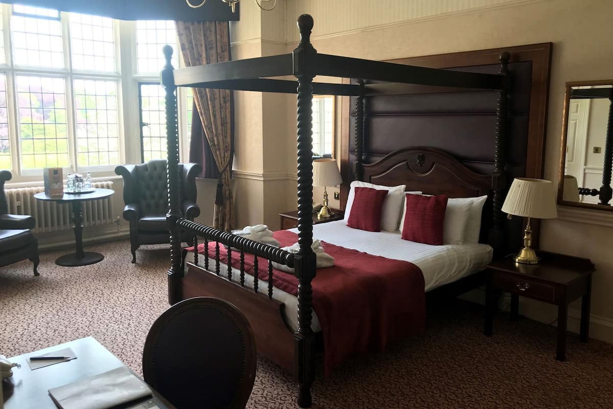 In-room safe, desk, iron/ironing board, free WiFi