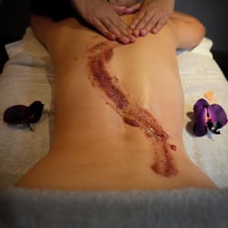 Couples treatment rooms, sauna, hot tub, steam room, body treatments