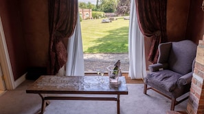 Junior Suite | Living area
