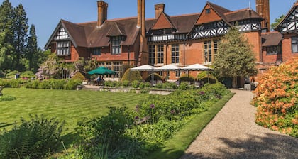 Best Western Plus Grim's Dyke Hotel