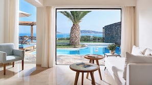 Premium bedding, down duvets, minibar, in-room safe - St. Nicolas Bay Resort Hotel & Villas (Agios Nikolaos)