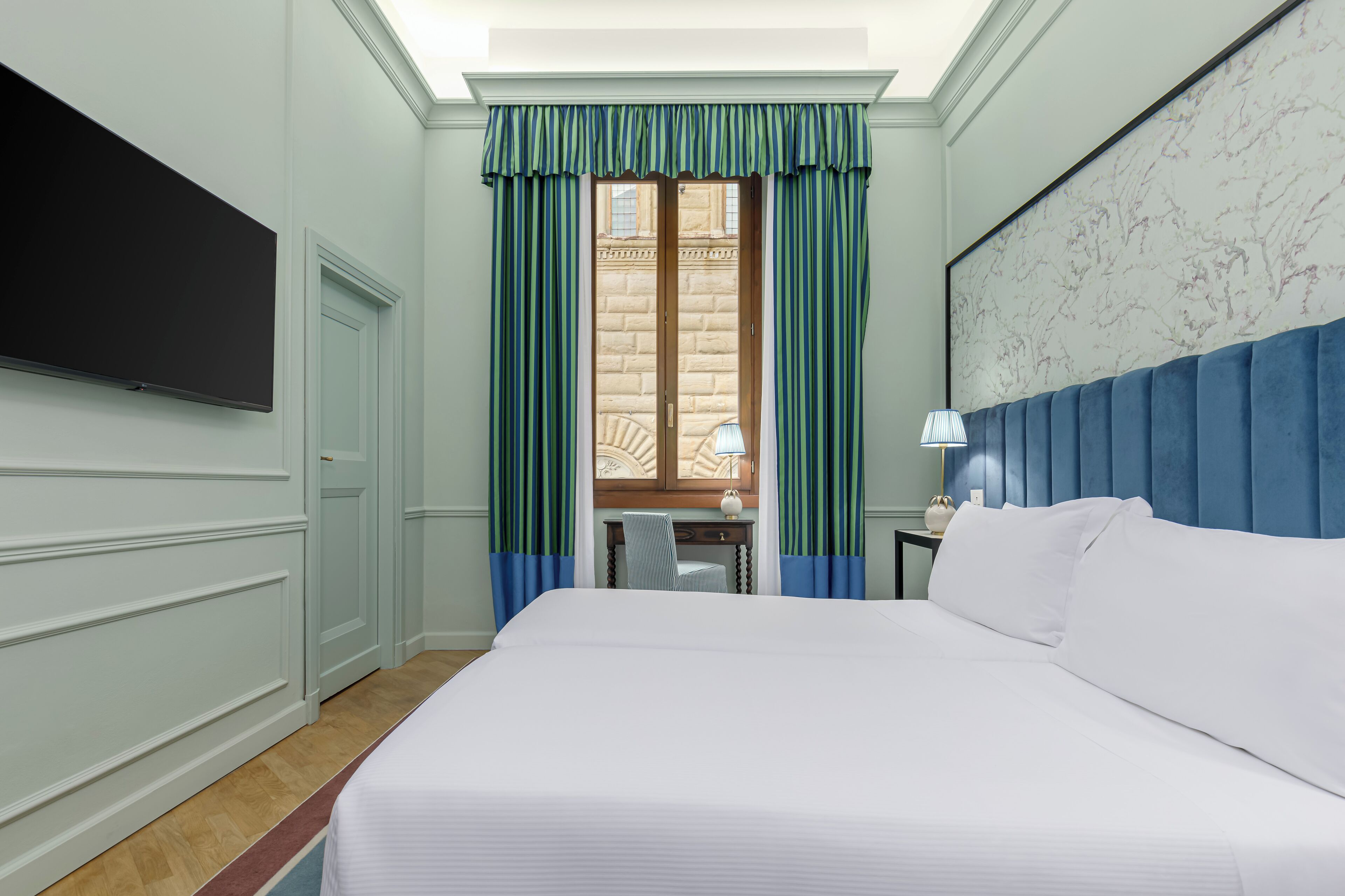 standard double room | minibar, in-room safe, blackout curtains, soundproofing