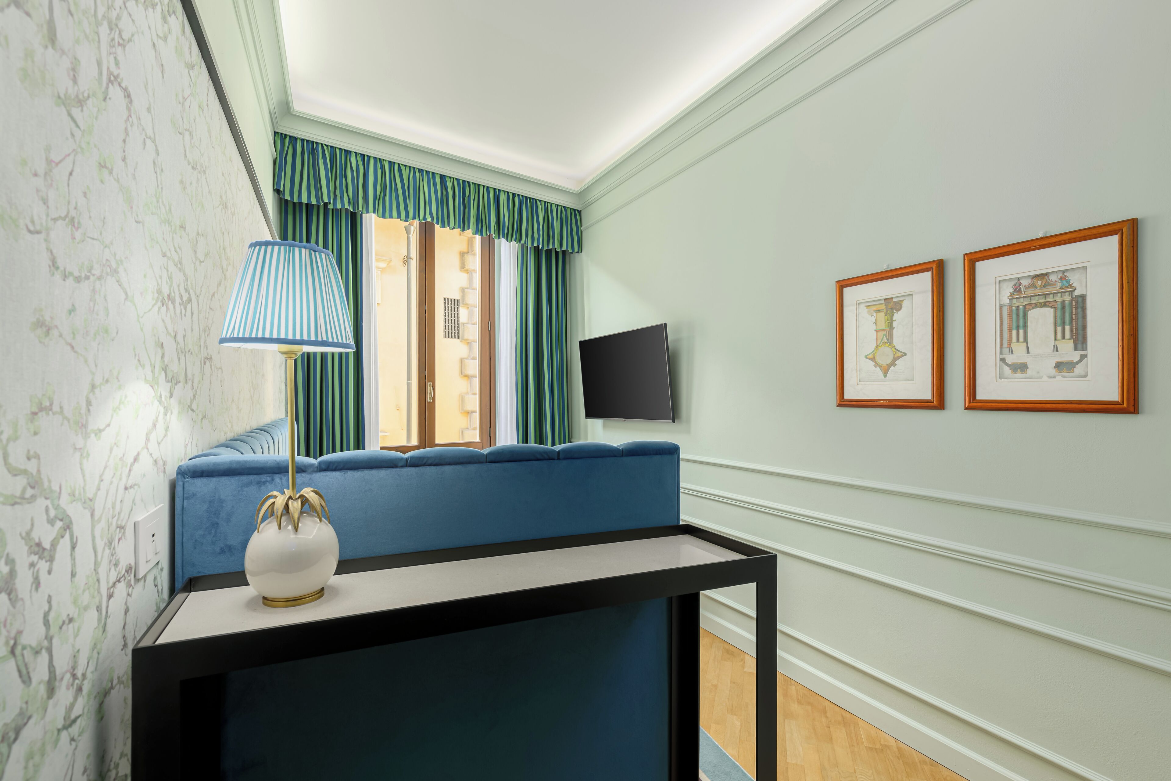 standard single room | minibar, in-room safe, blackout curtains, soundproofing