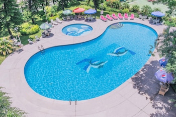 Silvermine Beach Resort