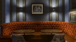 Bar (in der Unterkunft)