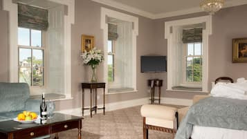 In-room safe, desk, iron/ironing board, free WiFi