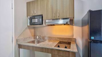 Fridge, microwave, coffee/tea maker