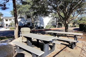 BBQ/picnic area