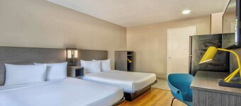 Studio 6 Austin, TX - Midtown