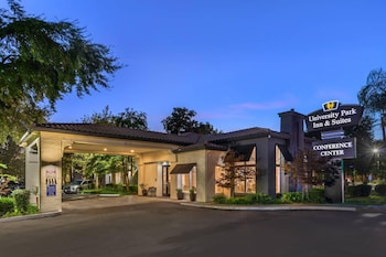 University Park Inn & Suites, an Ascend Collection Hotel