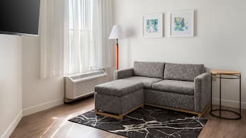 Suite, 1 Bedroom, Non Smoking | Living room