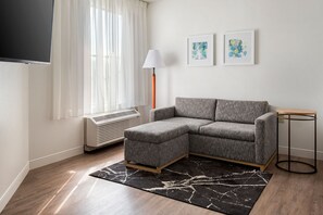 Suite, 1 Bedroom, Non Smoking | Living room