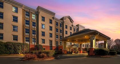 Comfort Suites near Birkdale Village- Huntersville