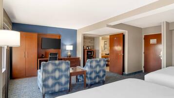 Suite, Non Smoking (2 King Beds)
