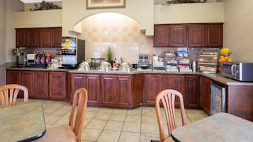 Petit déjeuner buffet compris tous les jours