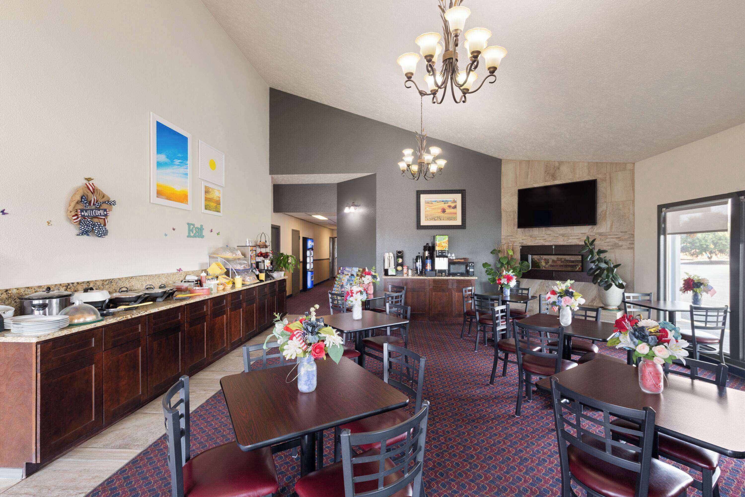 Free daily full breakfast 