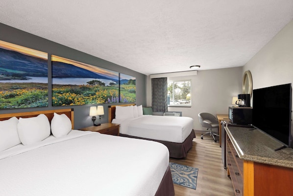 In-room safe, desk, laptop workspace, blackout curtains