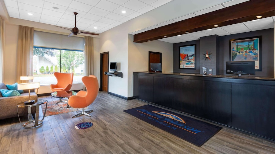 Howard Johnson by Wyndham Portsmouth