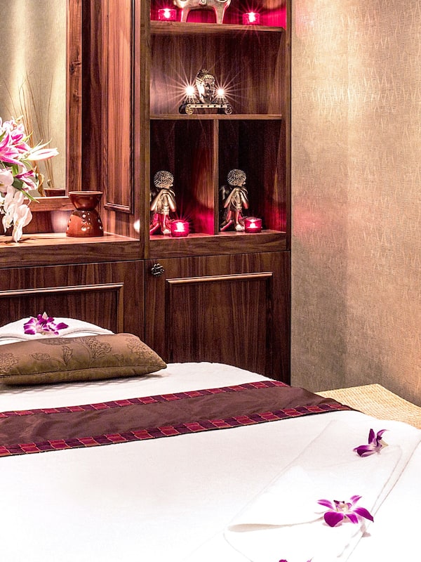 Trattamenti per il corpo, aromaterapia, massaggi con le pietre calde