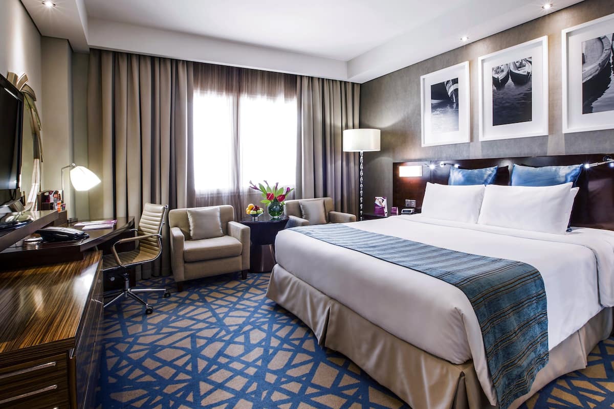 1 bedroom, premium bedding, pillow-top beds, minibar