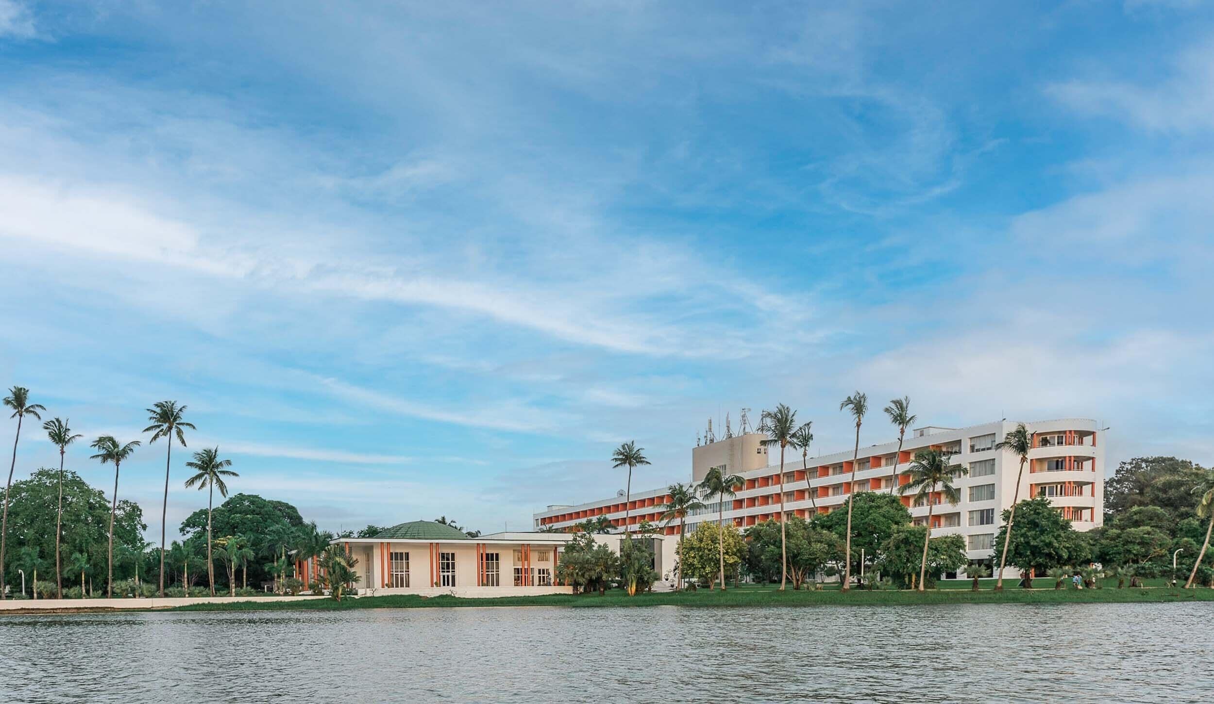 Photo - Inya Lake Hotel Yangon