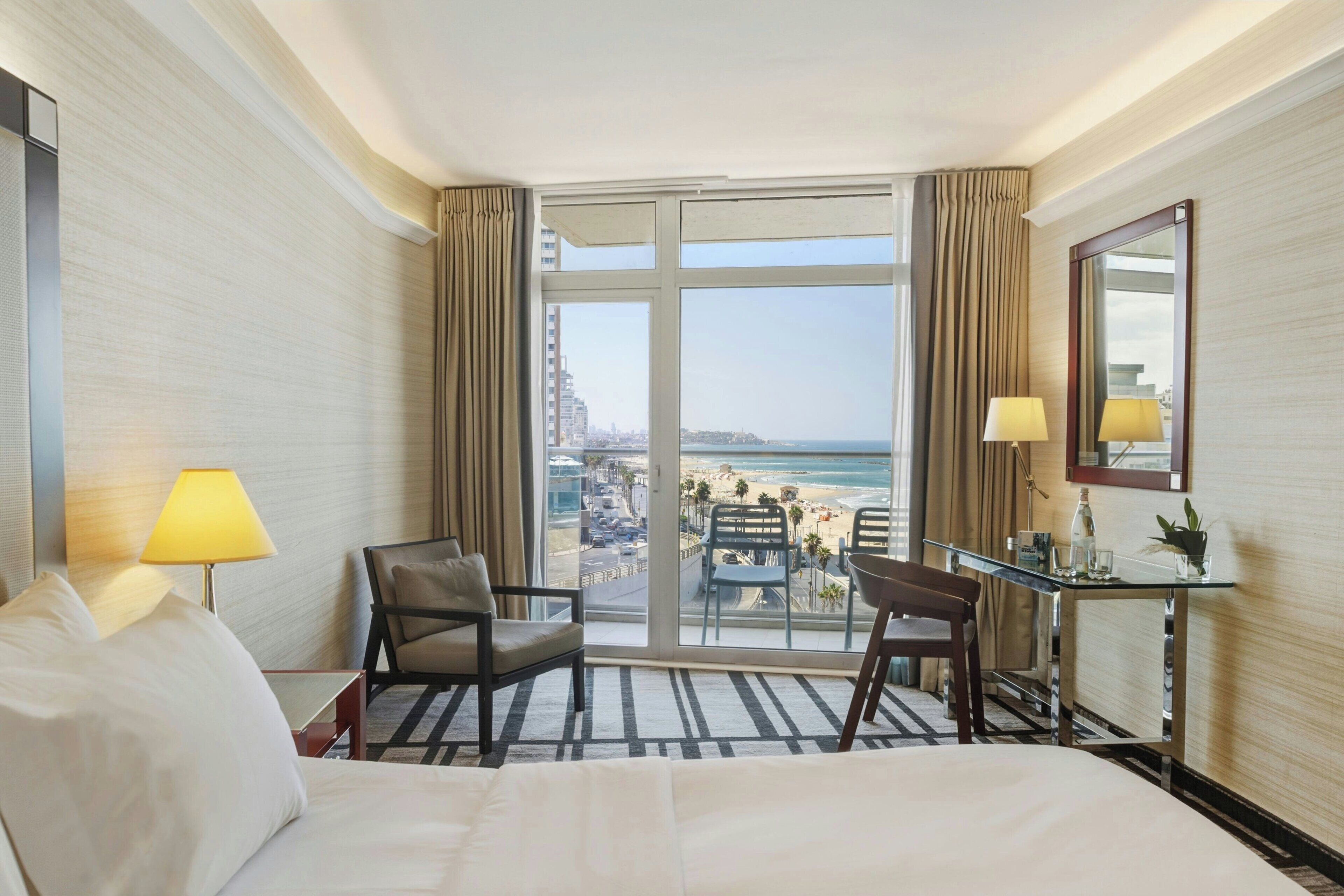 Classic-værelse - 1 queensize-seng - havudsigt (Balcony) | Premium-sengetøj, dundyner, senge med topmadrasser, minibar