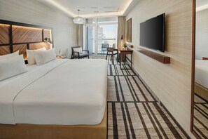Habitación ejecutiva, 1 cama de matrimonio grande, vistas al mar | Ropa de cama de alta calidad y edredones de plumas