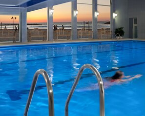 Una piscina techada