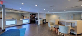 Holiday Inn Express W-I40/Whitebridge Road by IHG