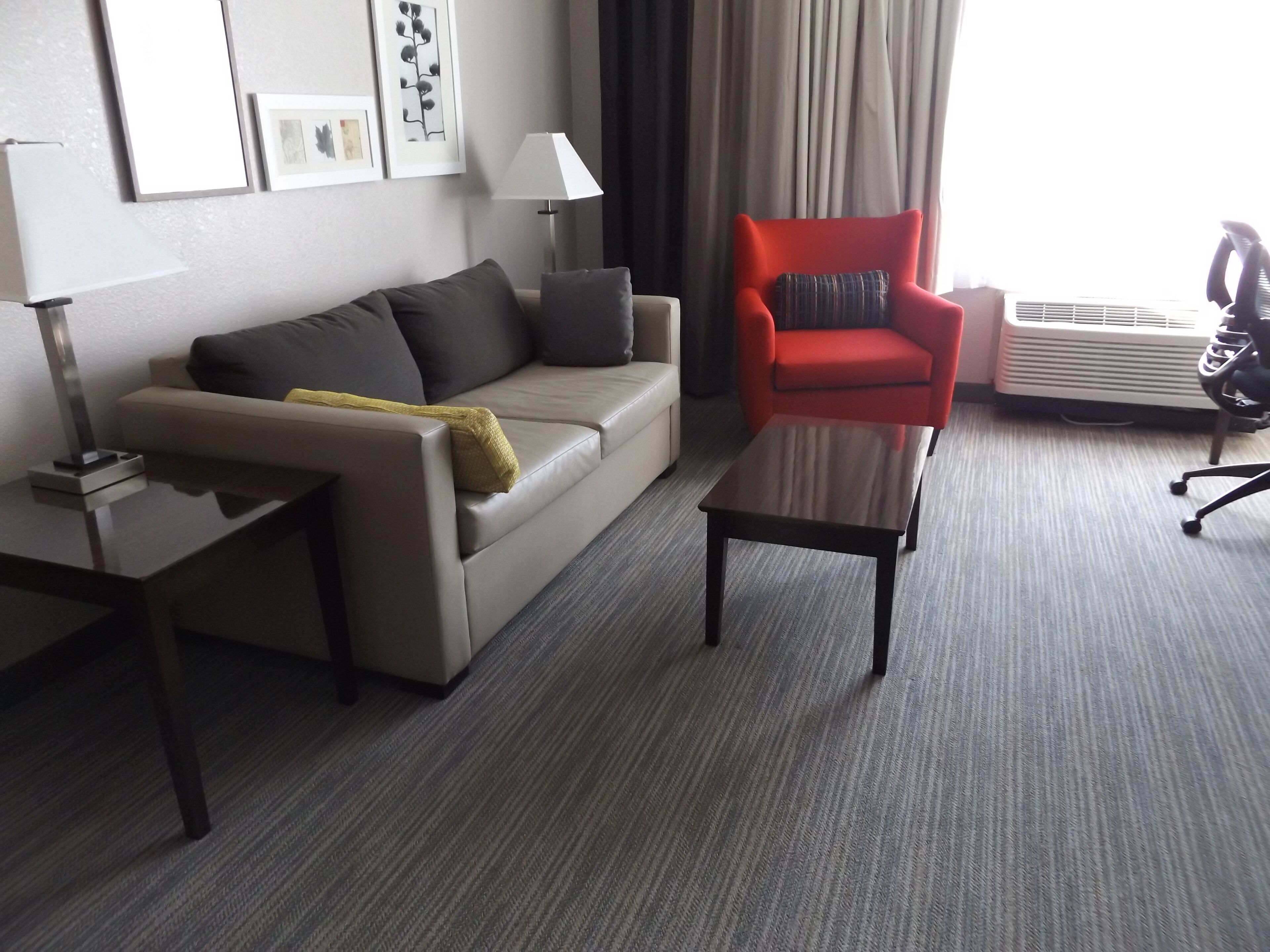 suite, 1 bedroom, accessible, non smoking (roll-in shower) | 1 bedroom, in-room safe, desk, blackout curtains