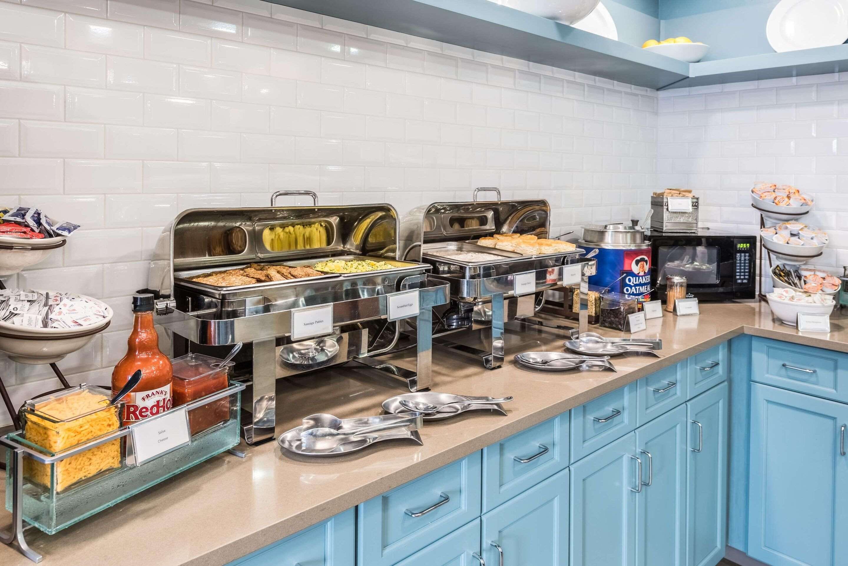 free daily on-the-go breakfast