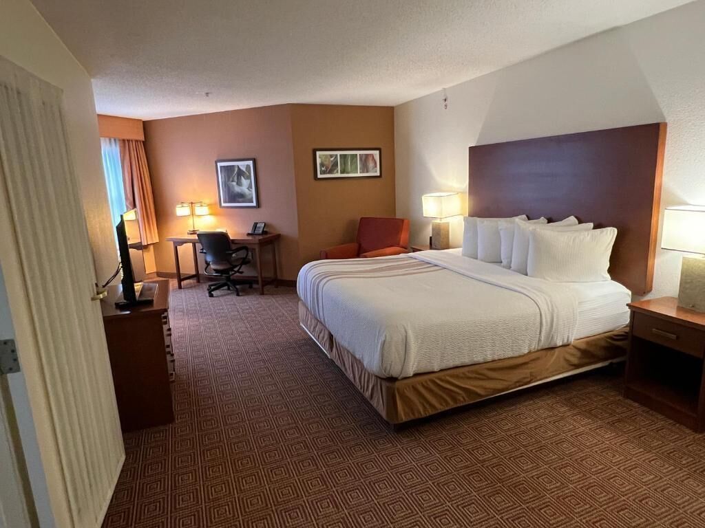 Premium bedding, pillowtop beds, desk, laptop workspace