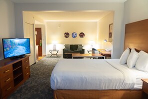Executive Suite, 2 Double Beds, Non Smoking | Premium bedding, pillow-top beds, desk, laptop workspace