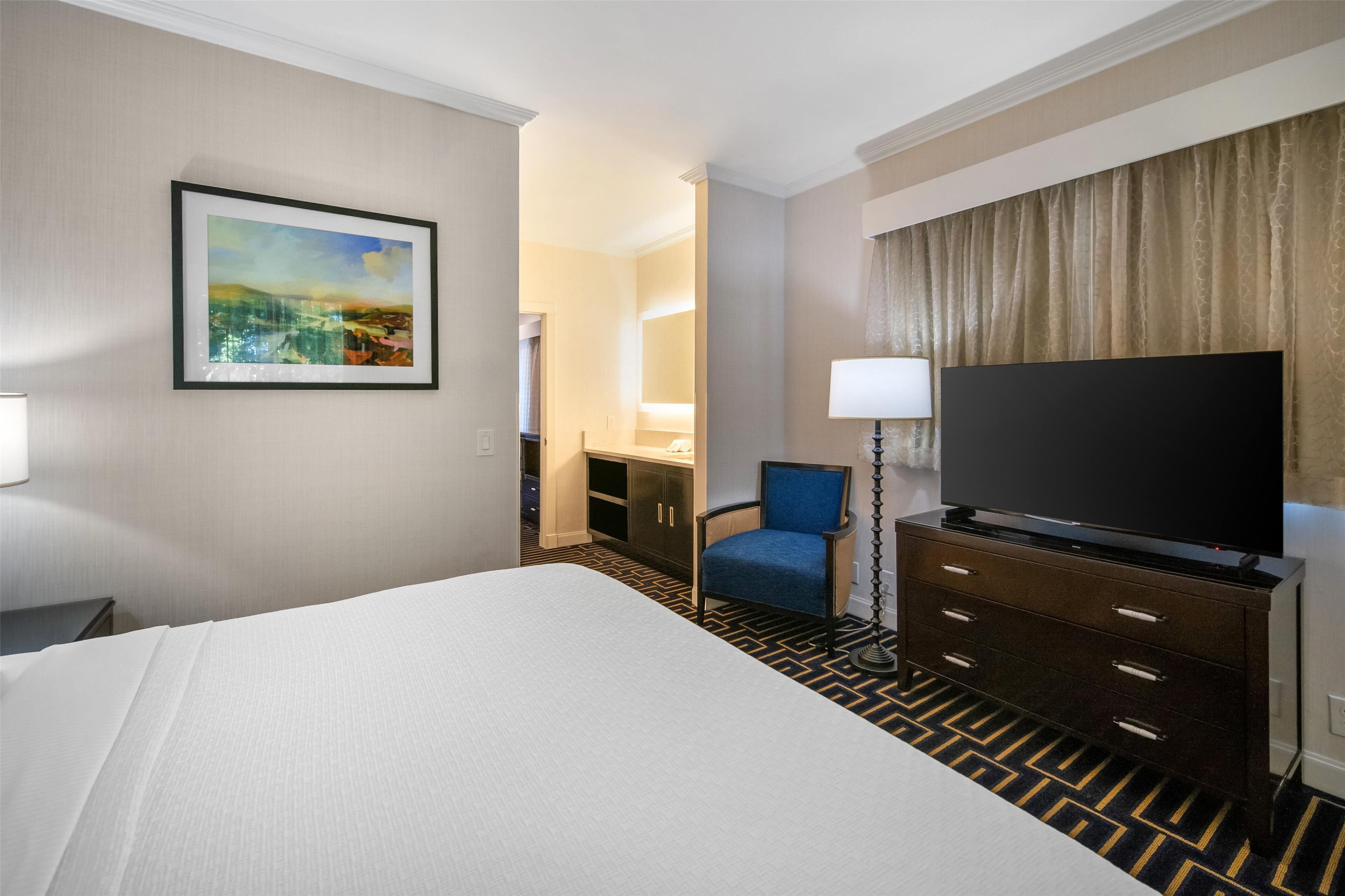 suite, 1 king bed, non smoking, refrigerator (with sofabed) | premium bedding, pillow-top beds, desk, blackout curtains